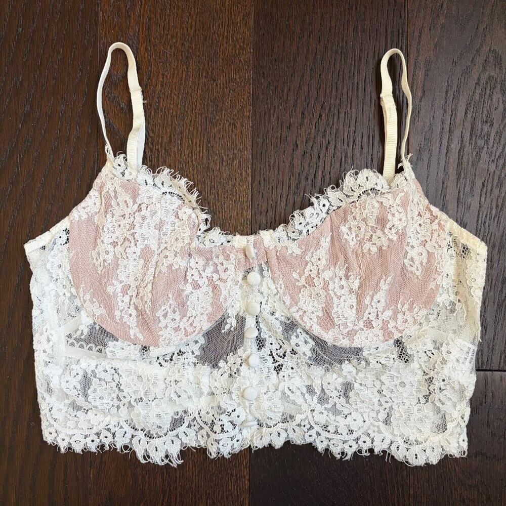 White Fox Fashion Fix Lace Bustier (White) - Size Large